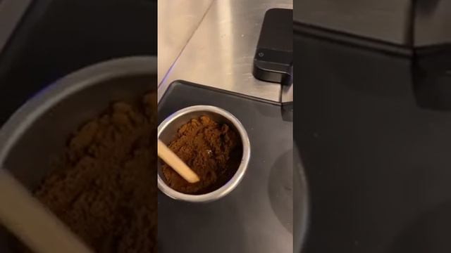 طريقة عمل (" كلبريشن ") معاير المطحنه ب أسرع وقت وبدون مانخسر كمية قهوة كثير смотреть онлайн