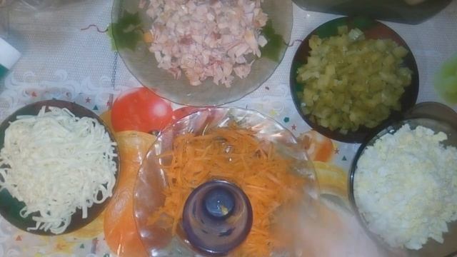 Салат с копченным окорочком. Просто и вкусно! смотреть онлайн