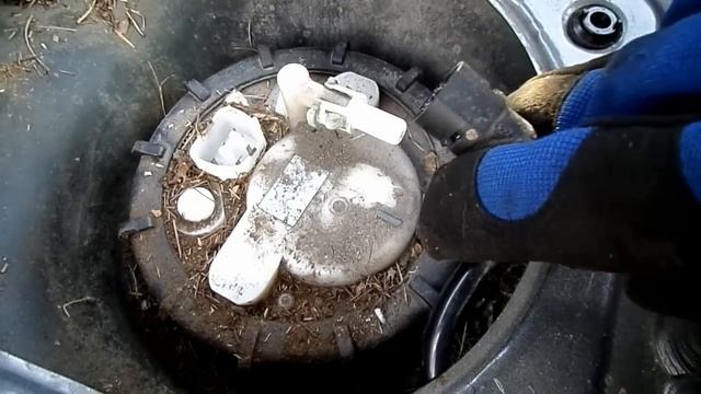 Honda Civic Fuel Pump Removal смотреть онлайн