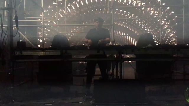 Eric Prydz (Pryda) - Rebel XX Live At Creamfields