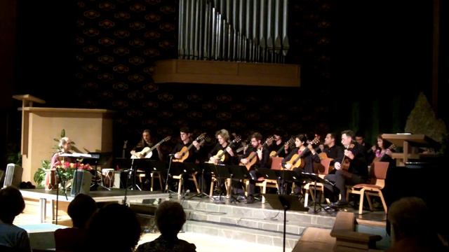 Santa Cruz Guitar Orchestra: Gongan by William Kanengiser - May 2013 смотреть онлайн