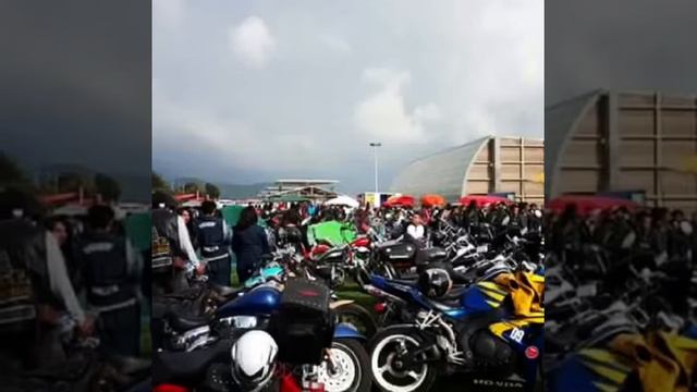 Farmacia la Popular de AMECAMECA смотреть онлайн