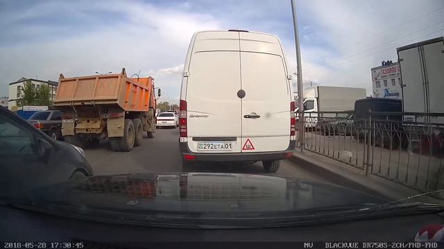 Мерседес Спринтер нарушает правила смотреть онлайн