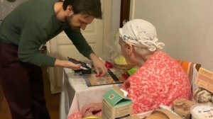 Машинка для стрижки WAHL Super Taper Cordless - распаковка с бабушкой