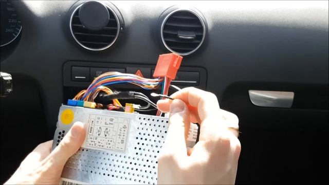 Audi A3 8P USB SD AUX MP3 CD-Wechsler |Deutsch|HD| смотреть онлайн