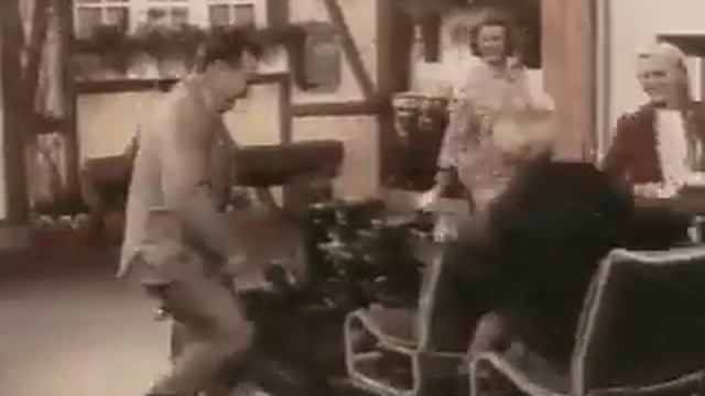 Renault 4 смотреть онлайн