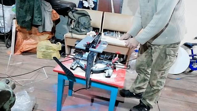 Распаковка торцовочной комбинированной пилы ЗУБР ЗПТК-210-1500 смотреть онлайн