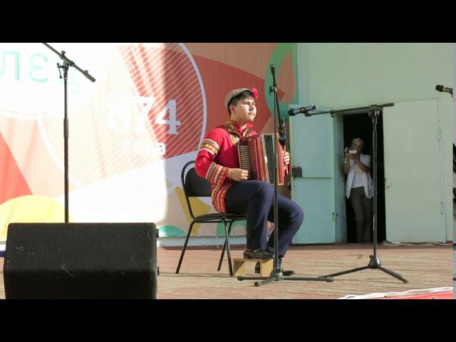 Захар Быков, молодой рояльщик из Ельца смотреть онлайн