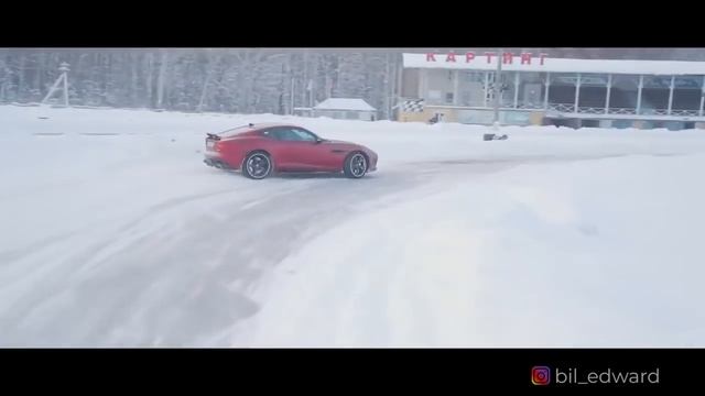 EDWARD BIL - УДАЛЁННОЕ ВИДЕО! МИХАЛИНА ПОКАЗАЛА СИСЬКИ. смотреть онлайн