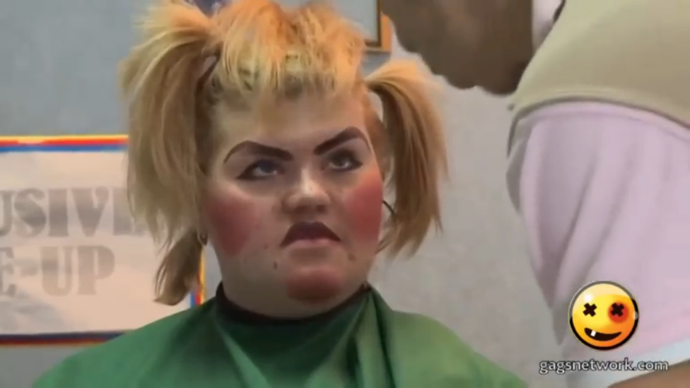 Розыгрыш в парикмахерской смотреть онлайн