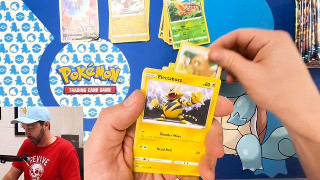 CHARIZARD HUNTING IS BACK! смотреть онлайн