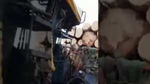 Урал лесовоз с ямз 536