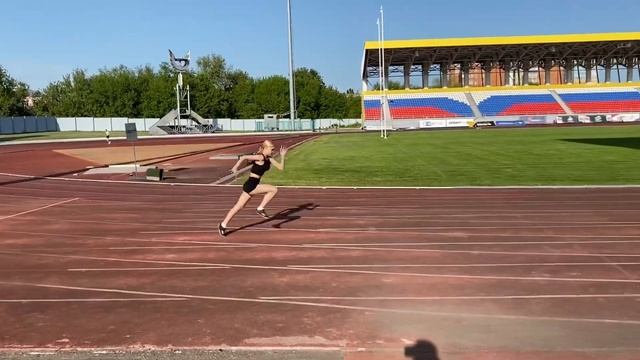 БЕГ ПО ФИШКАМ / Легкая атлетика, спринт, прыжки смотреть онлайн