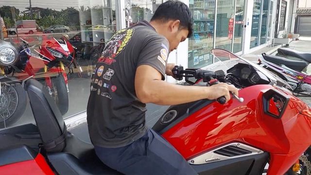 Honda NM4 2018 แดงแปร๊ด #honda #nm4 #bigbike