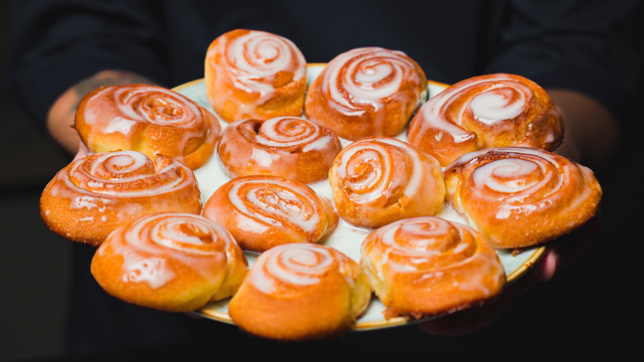 Булочки с корицей, которые обожает весь мир, Рассказываю, как приготовить и делюсь рецептом смотреть онлайн