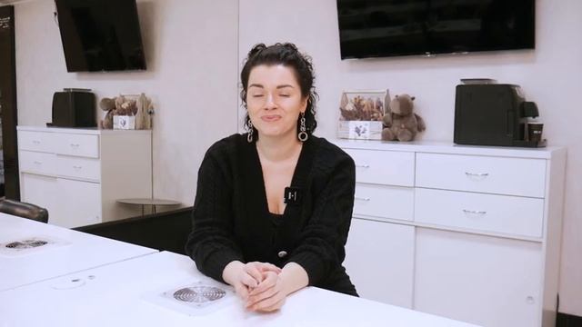 СЕКРЕТЫ общения с клиентом! Как ВЛЮБИТЬ в себя клиента! смотреть онлайн