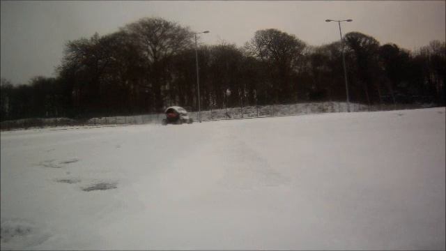 Gettin Dizzy in the Renault Twizy смотреть онлайн