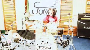 【 JUNNA 】Зажигает на барабанах