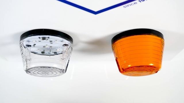 Direction indicator lights LKD 2647 and LKD 2648