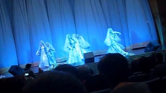 армянский танец "Узундара" постановка Ирэн Ишхановой.Ансамбль "Айреник".Руководитель Гоар Геворкян. смотреть онлайн