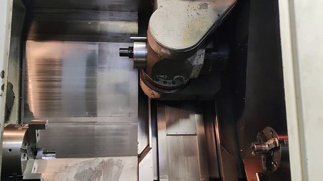 DAEWOO Puma MX2000 ST CNC Turning & Milling Centre смотреть онлайн