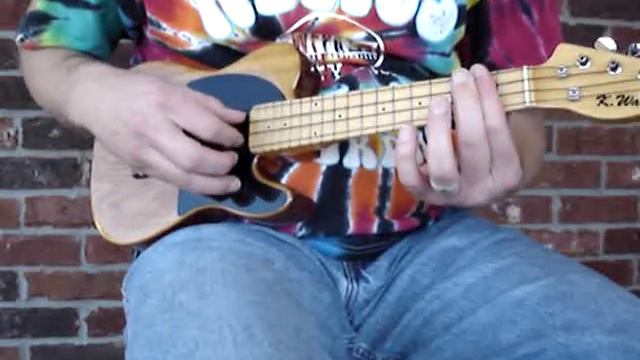 Elvis Presley's "Don't Be Cruel" on Ukulele смотреть онлайн