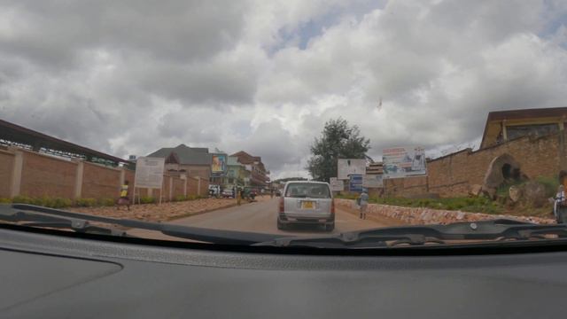 Shaking Building | Drive around GITEGA Town Burundi Africa | Gitega : Political Capital of Burundi смотреть онлайн