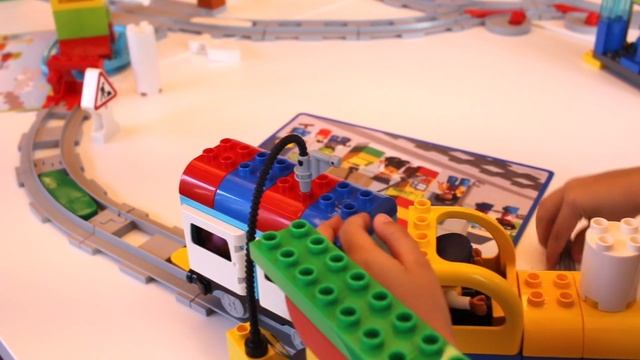 *NEW* LEGO Education Coding Express 45025 | Learn to Code with Trains for Preschoolers! смотреть онлайн