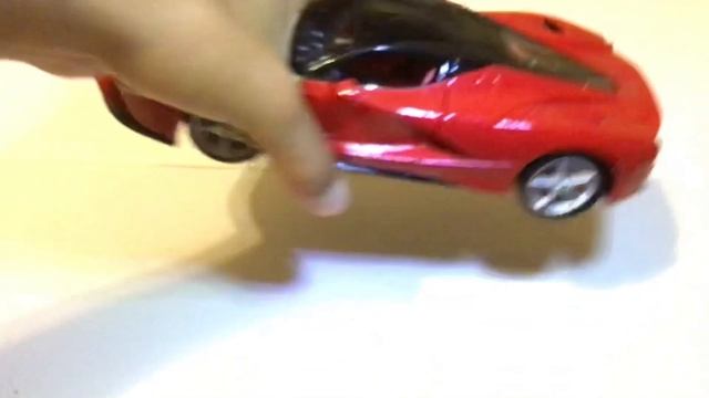 Ten Subscriber Special! Bburago 1/24 scale Ferrari Laferrari review смотреть онлайн