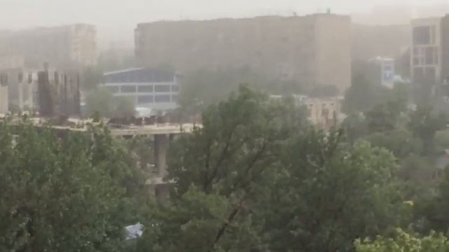 Пыльная буря в Алматы смотреть онлайн