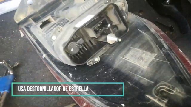 Como Cambiar Bombillo Stop Lateral FORD ECOSPORT 2012,2018 смотреть онлайн