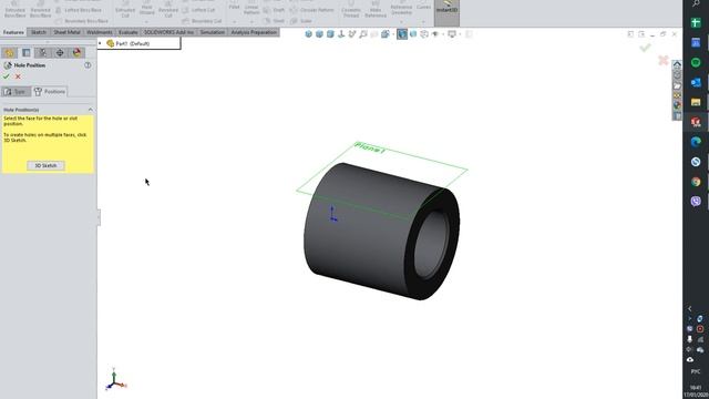 06 Резьбовые отверстия на цилиндрических поверхностях в SolidWorks смотреть онлайн