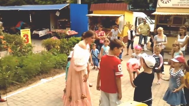 Детский праздник в аптеках АКС лето 2014 смотреть онлайн