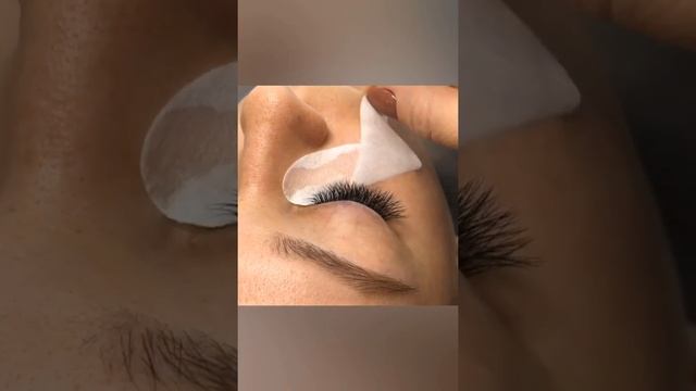 Процесс окончания наращивания ресниц смотреть онлайн