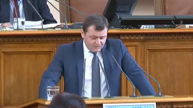 ВЪПРОС НА ДАНИЕЛ ЙОРДАНОВ КЪМ ВАЛЕНТИН РАДЕВ В НС НА 11 05 2018 смотреть онлайн