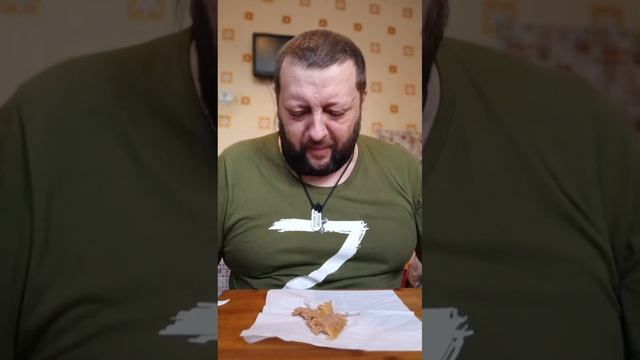 Пробуем кошачий и собачий корм ?