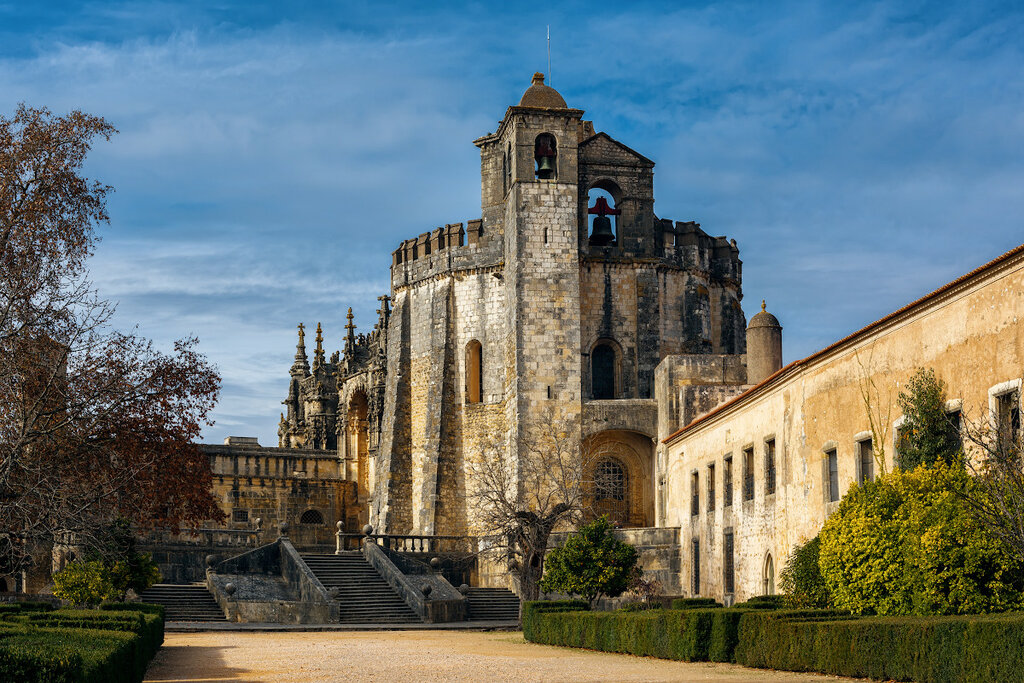 Крепость Томар: штаб-квартира португальских тамплиеров смотреть онлайн