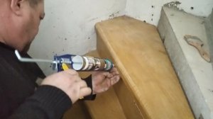 монтаж дубовых ступеней на бетонную лестницу