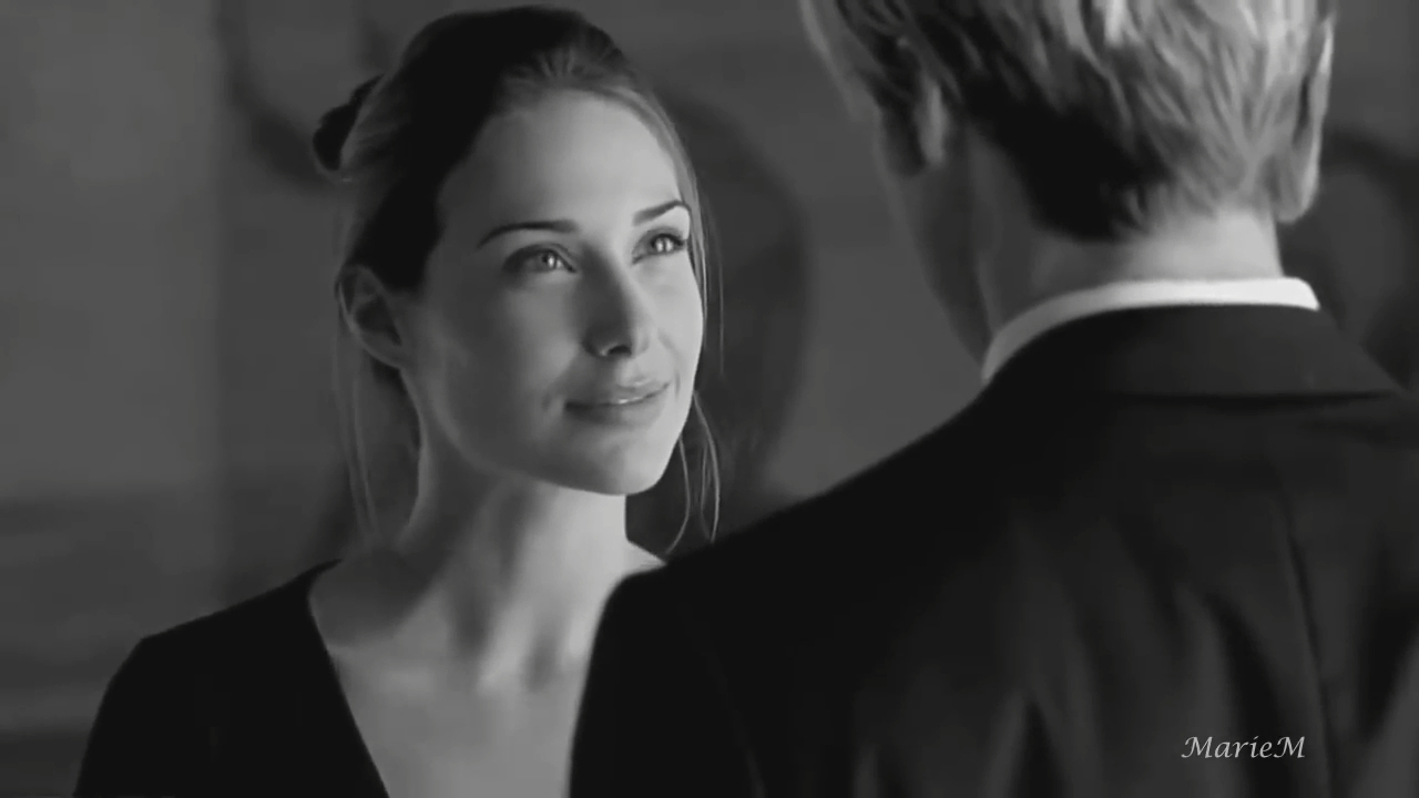 Chris Isaak - Can´t Help Falling In Love_x264 смотреть онлайн