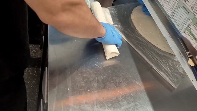 Шаурма "#Шаверма сырная и барбекю соусом. #смотрим до конца:) смотреть онлайн