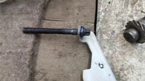 Лада приора, - скрип, стук из под панели, ремонт петель капота.