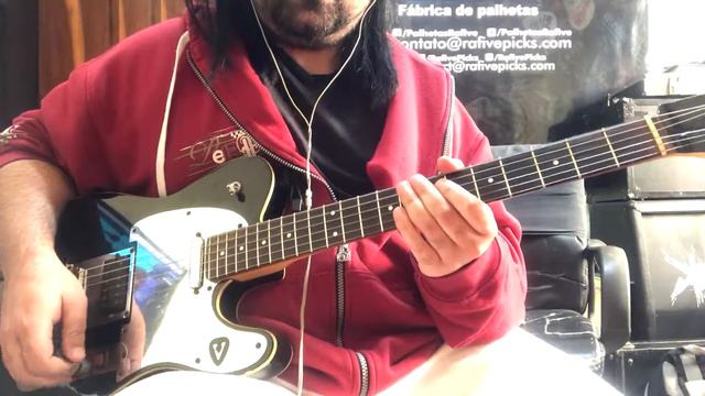 Burning Flag (Marilyn Manson Guitar Cover) - Rafive смотреть онлайн