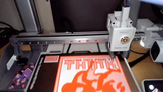 3D Printing Futurama Work Sign on Bambu A1 смотреть онлайн