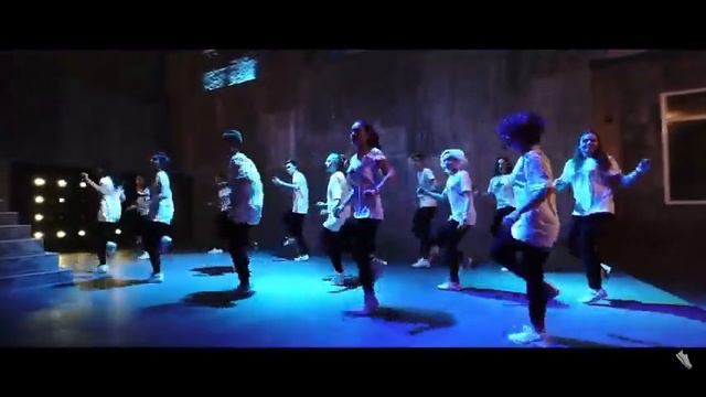 Artik & Asti Девочка танцуй! Танцевальный клип в стиле Шафл 🔥 смотреть онлайн