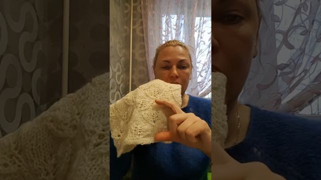Снуд-труба с листьями. Связанный спицами. смотреть онлайн
