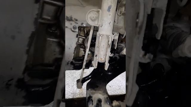 Toyota Rav 4  Краткий обзор замена  пыльник шрус внутренний