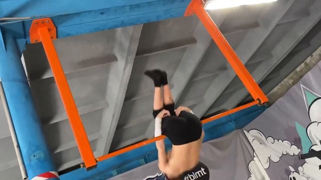 ТРЕНИРОВКА ДИНАМИКИ в ЗАЛЕ/Перелёт Ткачева/ВОРКАУТ Мотивация смотреть онлайн