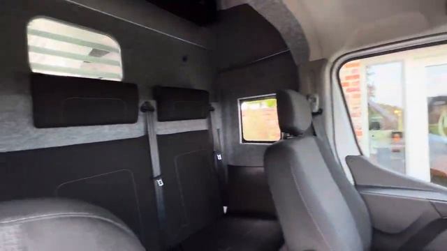 ***verkocht***. Top nette en mooie renault Master paardenwagen Barbot met Dubele Cabine. смотреть онлайн