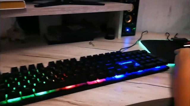 Обзор на клавиатуры от компании BattleTron. смотреть онлайн