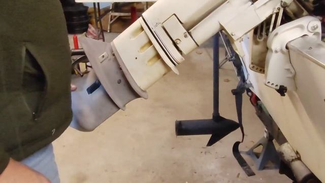 Johnson 9.9 water pump replacement. #johnson99 #gooutdoors смотреть онлайн